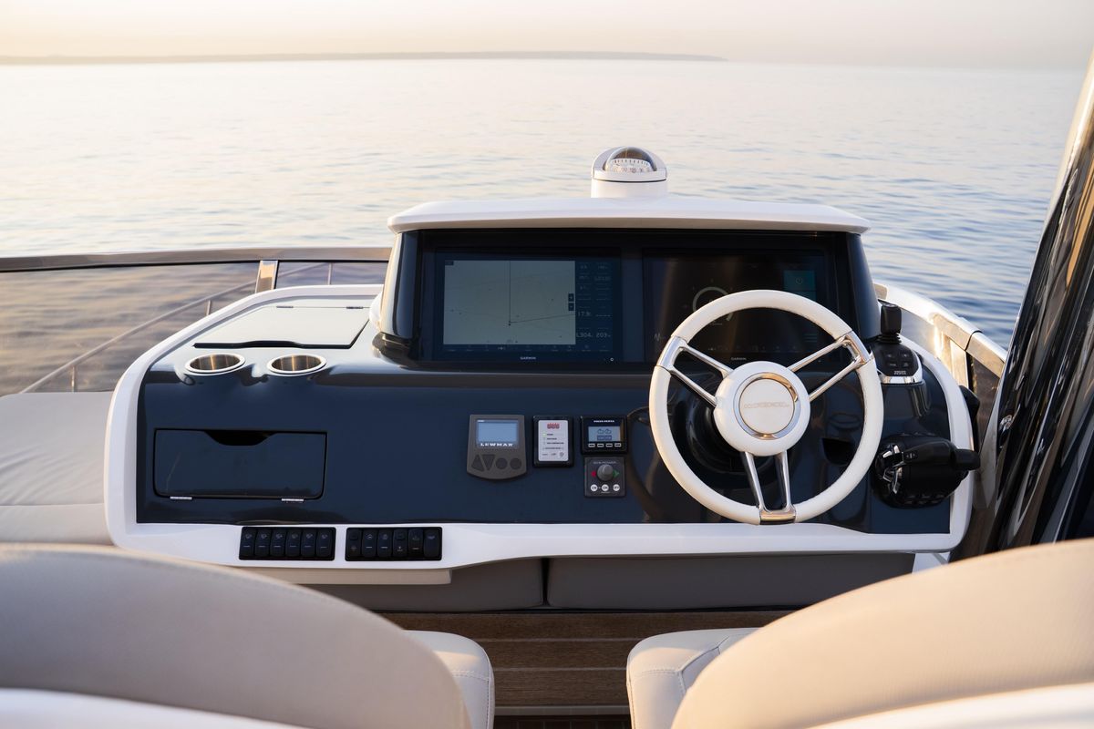 2020 Pearl 61 