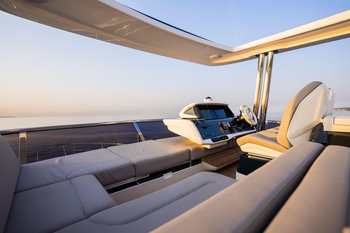 2020 Pearl 61 