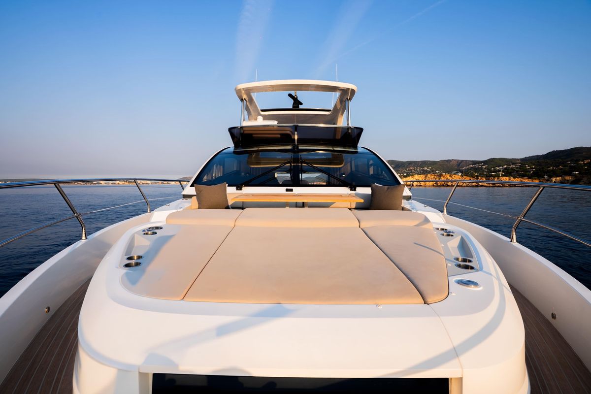 2020 Pearl 61 
