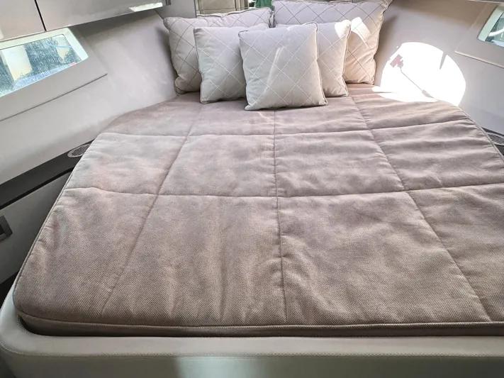 Josia Yacht Photos Pics 