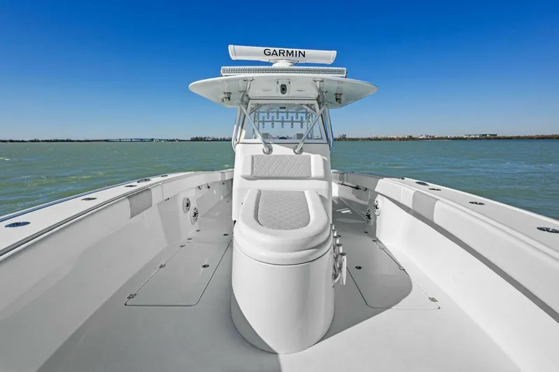  Yacht Photos Pics 2022 Freeman 34VH boat with Garmin equipment on open water.