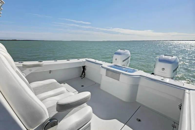  Yacht Photos Pics 2022 Freeman 34VH boat with dual engines on open water.