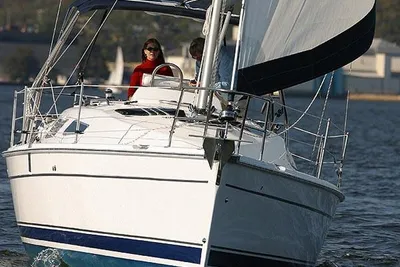Hunter 33