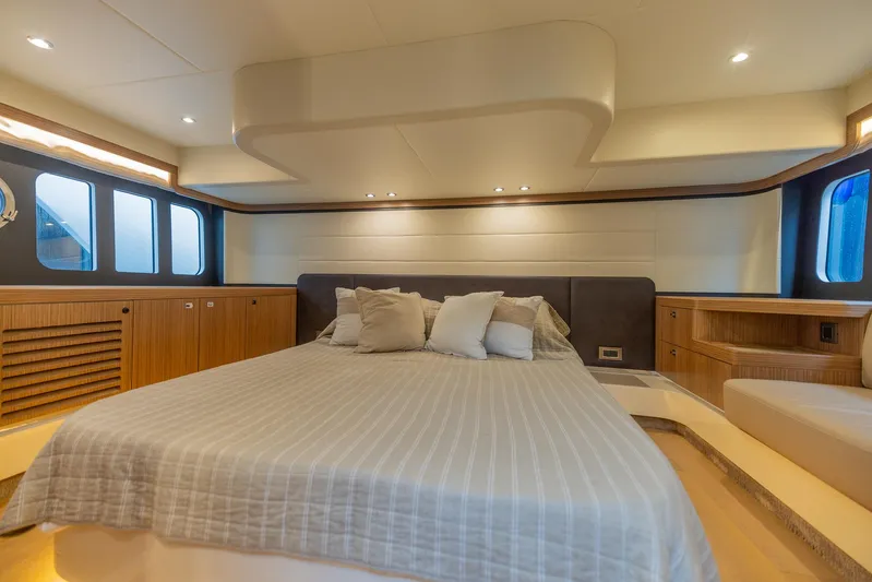 Low Key Yacht Photos Pics 