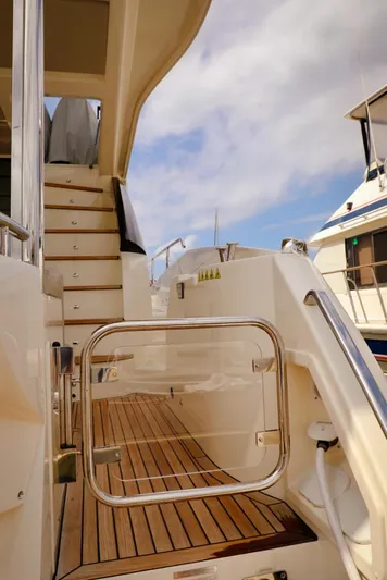 Low Key Yacht Photos Pics 