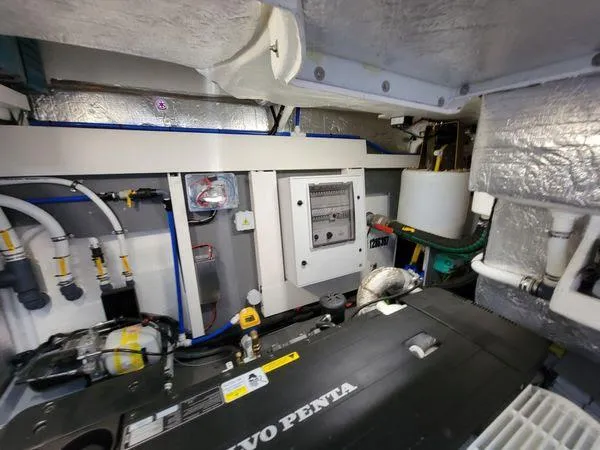 Low Key Yacht Photos Pics 