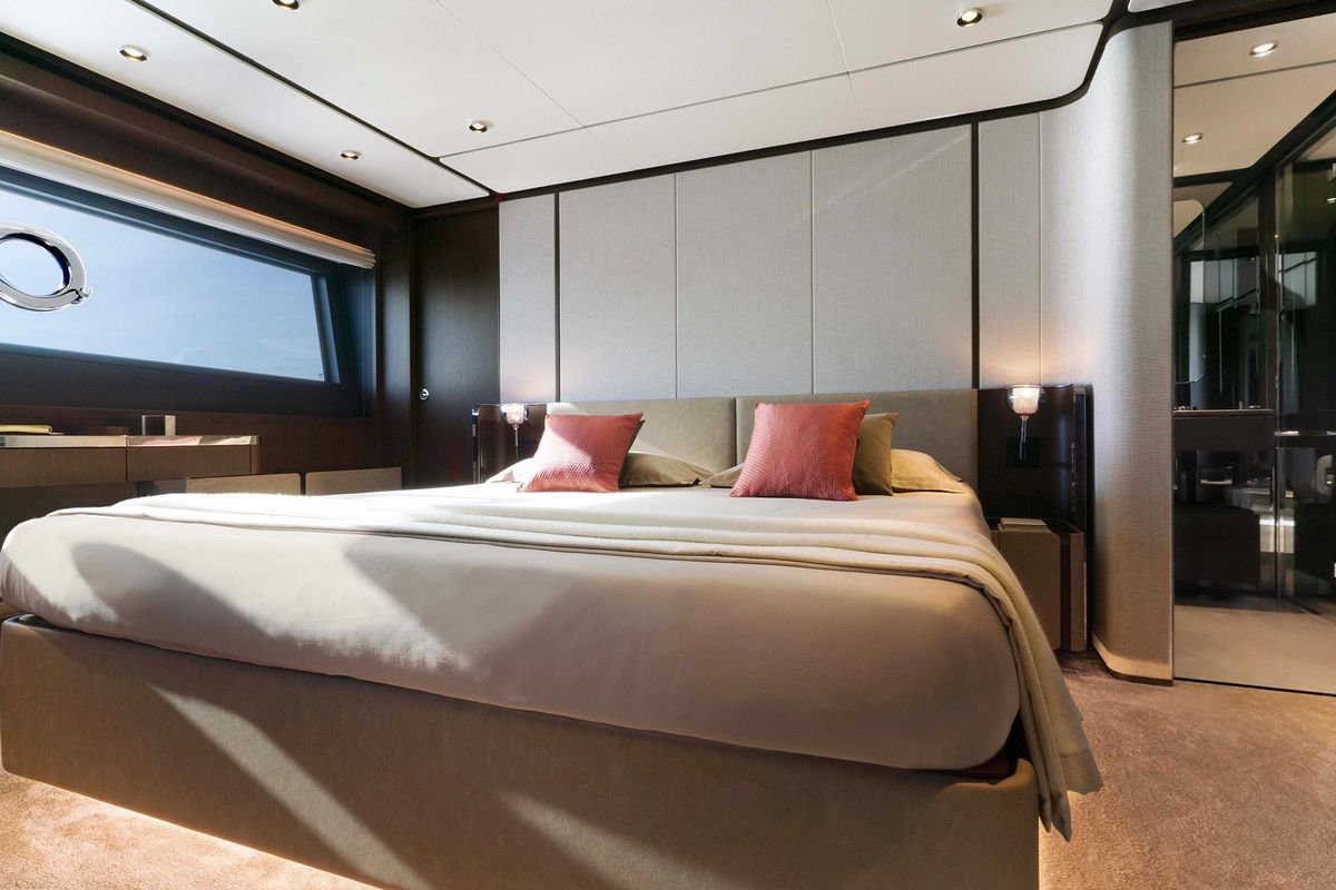 2023 Ferretti Yachts 78 