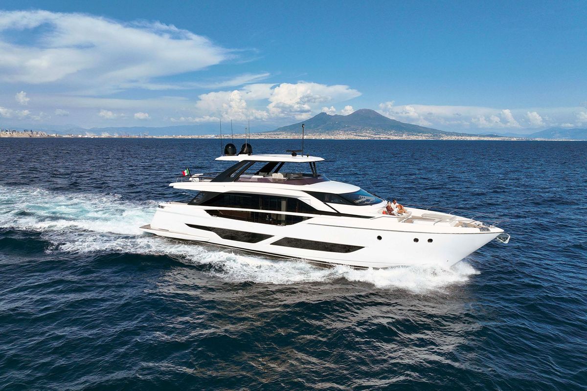2023 Ferretti Yachts 78 