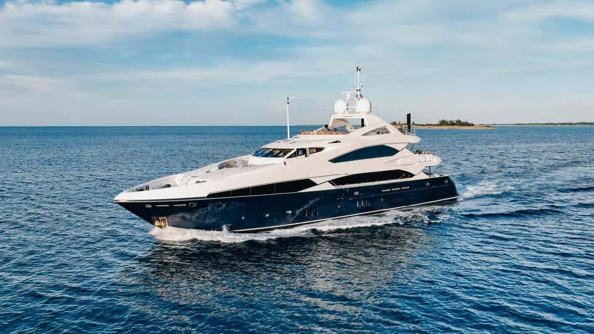 2009 Sunseeker 121 