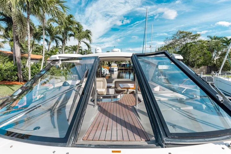 At Last!!! Yacht Photos Pics 