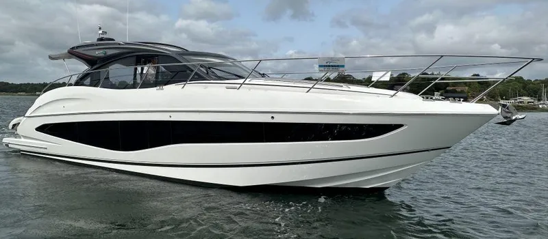  Yacht Photos Pics Princess V50 - 3 Cabin Layout - Overall