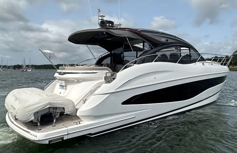  Yacht Photos Pics Princess V50 - 3 Cabin Layout - Overall