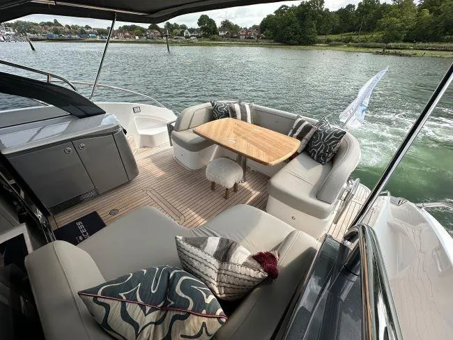  Yacht Photos Pics Princess V50 - 3 Cabin Layout - Cockpit