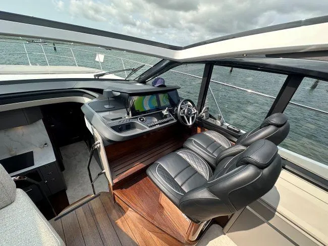  Yacht Photos Pics Princess V50 - 3 Cabin Layout - Helm