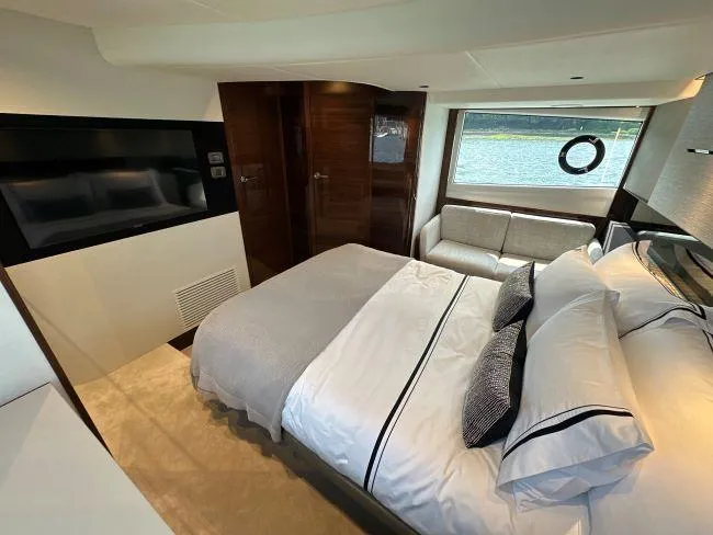  Yacht Photos Pics Princess V50 - 3 Cabin Layout - Master mid cabin