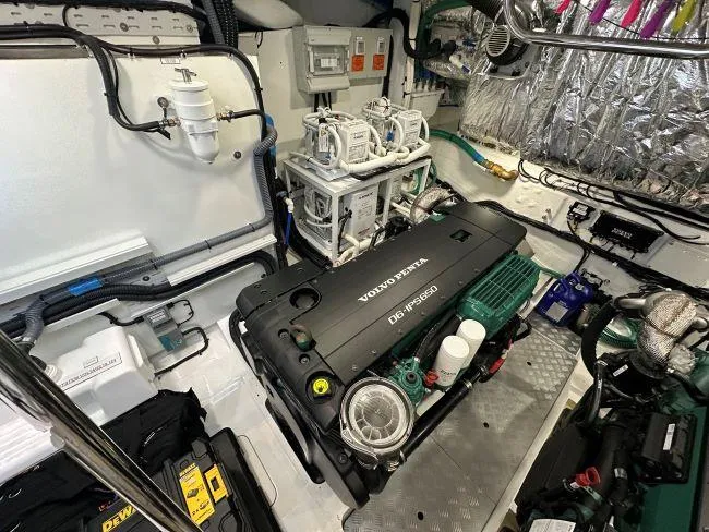  Yacht Photos Pics Princess V50 - 3 Cabin Layout - Engines