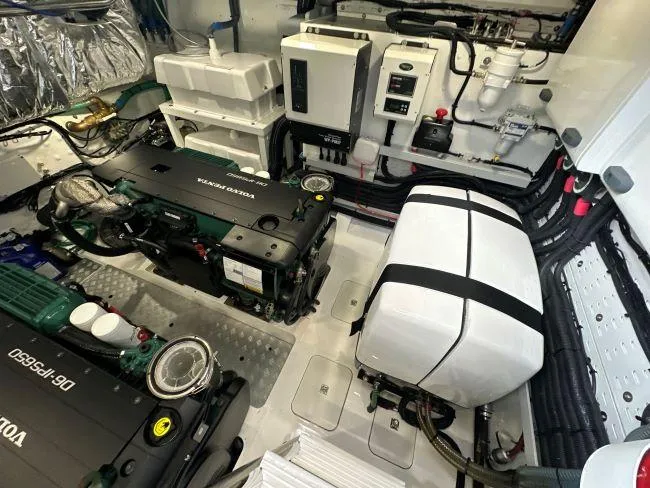  Yacht Photos Pics Princess V50 - 3 Cabin Layout - Engines