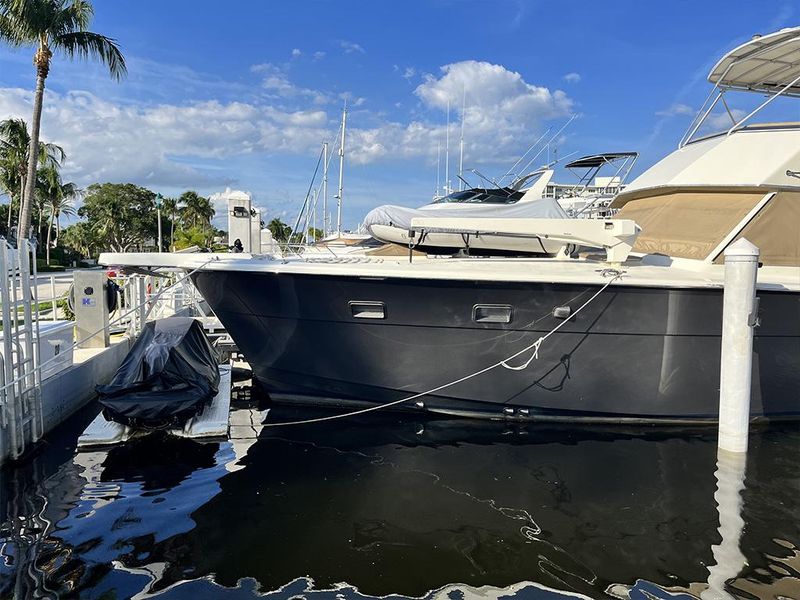 1984 Hatteras 52' SportFish Convertible