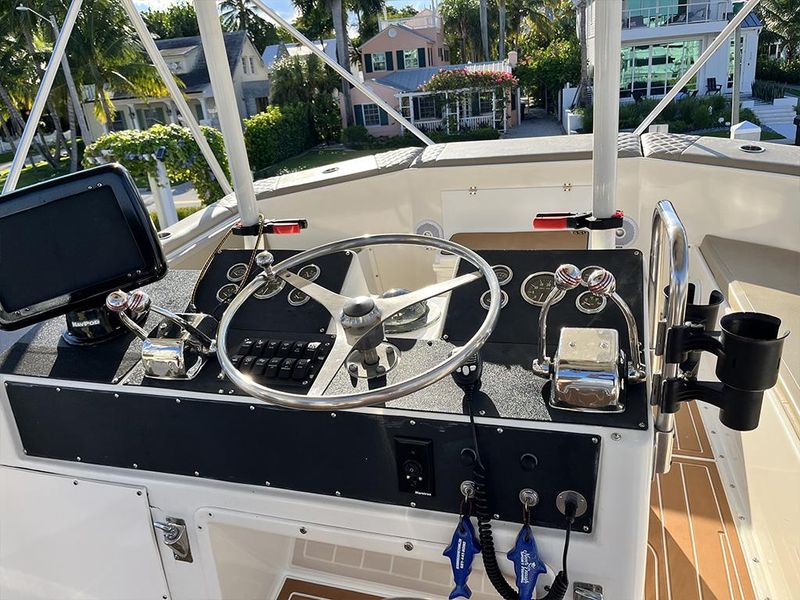 1984 Hatteras 52' SportFish Convertible