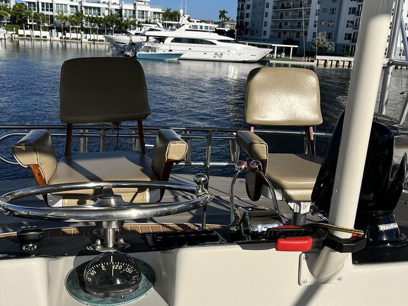 1984 Hatteras 52' SportFish Convertible