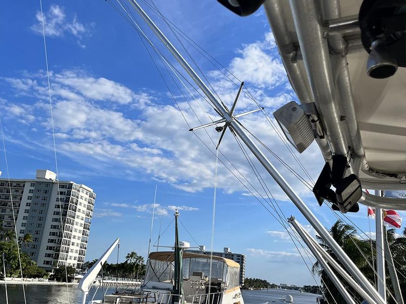 1984 Hatteras 52' SportFish Convertible