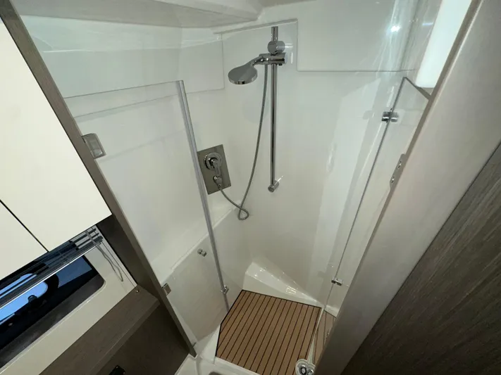 Gran Turismo 45 Yacht Photos Pics 