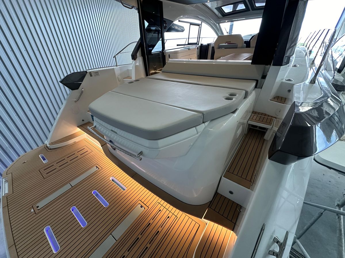2023 Beneteau 48 