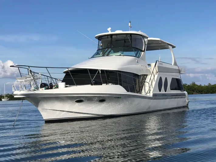 Full Circle Yacht Photos Pics 