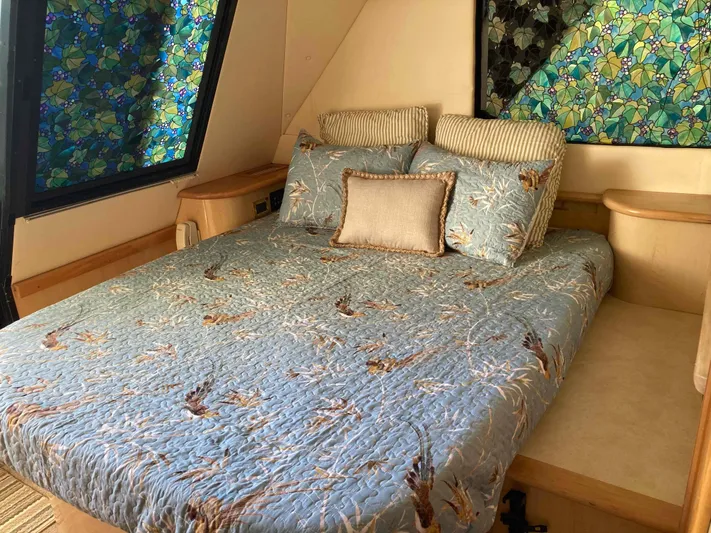 Full Circle Yacht Photos Pics 