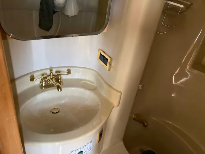 Full Circle Yacht Photos Pics 