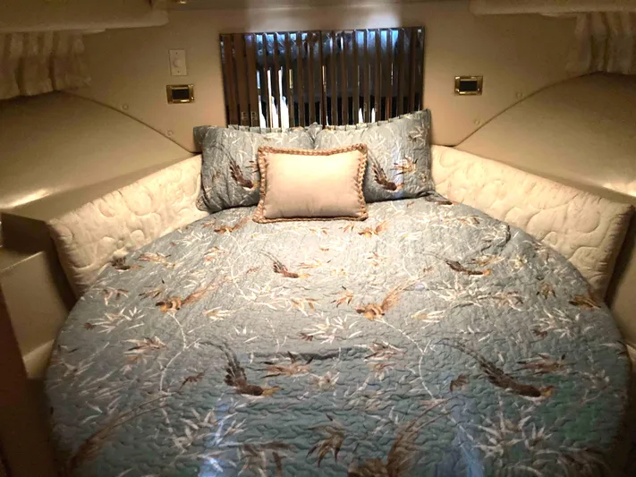 Full Circle Yacht Photos Pics 