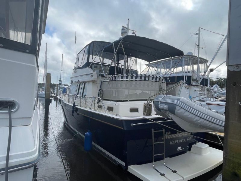 2005 Mainship 430 Aft Cabin 3SR Trawler