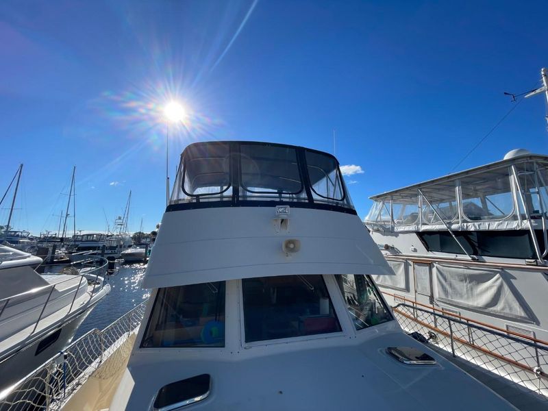 2005 Mainship 430 Aft Cabin 3SR Trawler