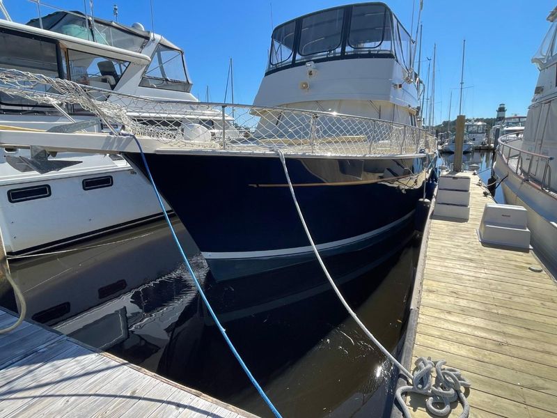 2005 Mainship 430 Aft Cabin 3SR Trawler