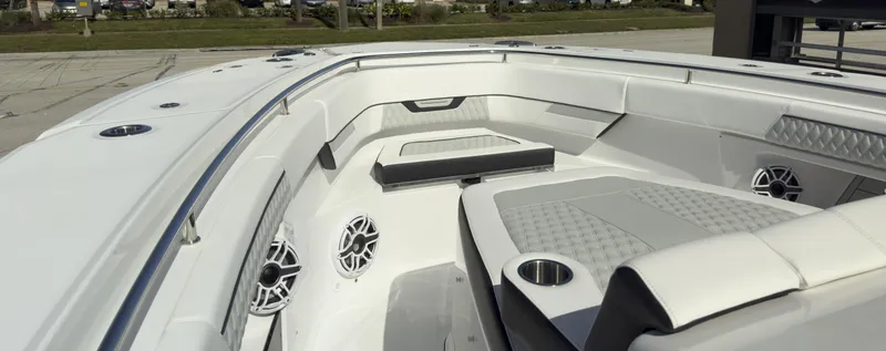 400-102 Yacht Photos Pics 