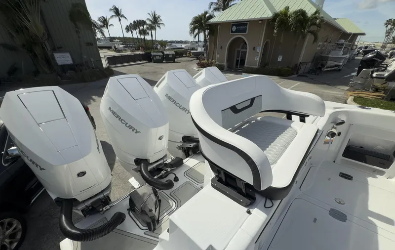 400-102 Yacht Photos Pics 