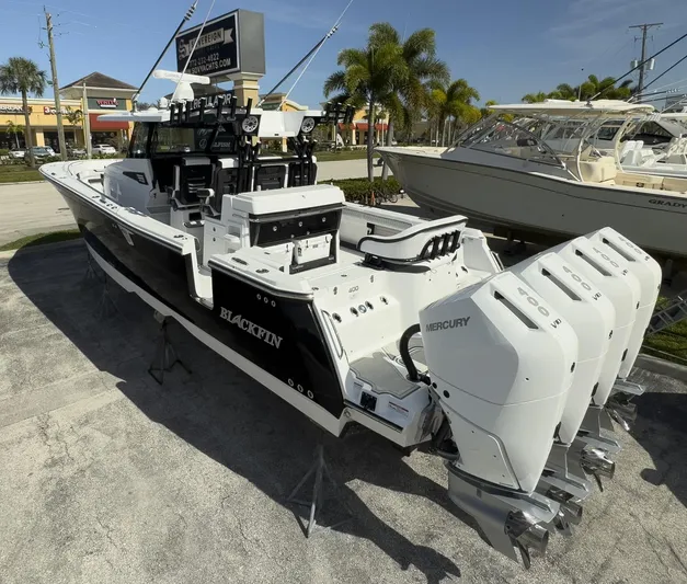 400-102 Yacht Photos Pics 