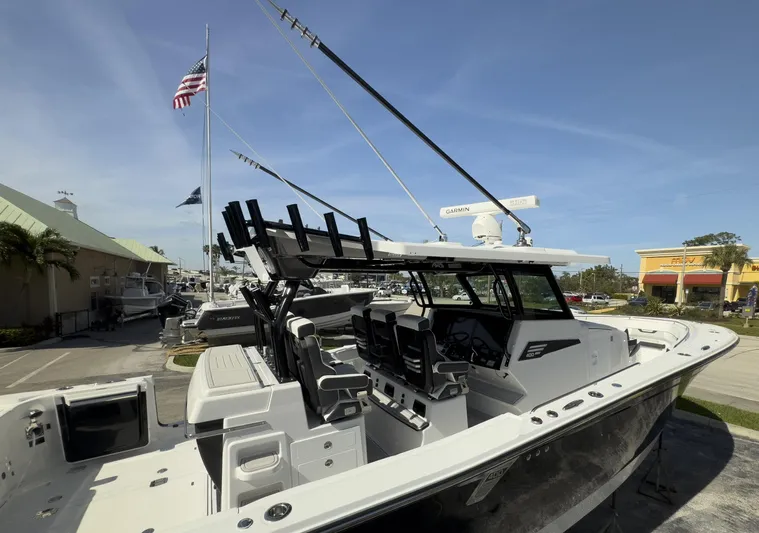 400-102 Yacht Photos Pics 