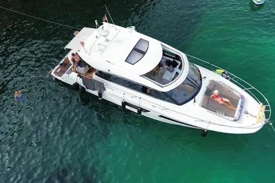 2016 Prestige 450 S