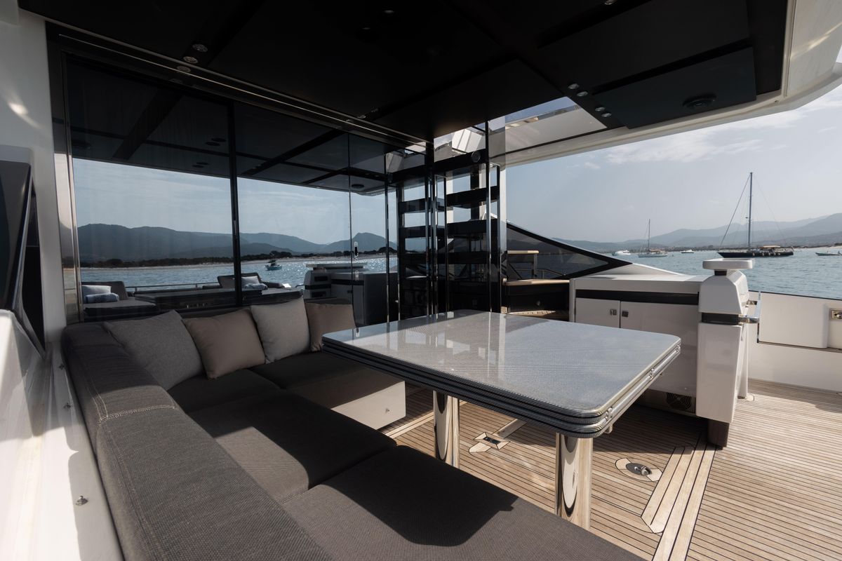 2018 Azimut 71 