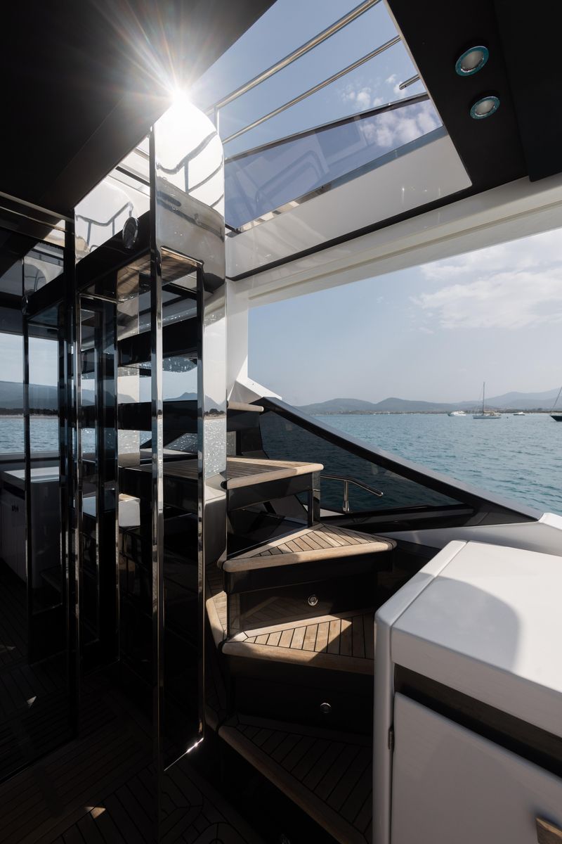 2018 Azimut 71 