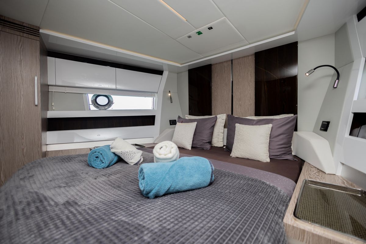 2018 Azimut 71 