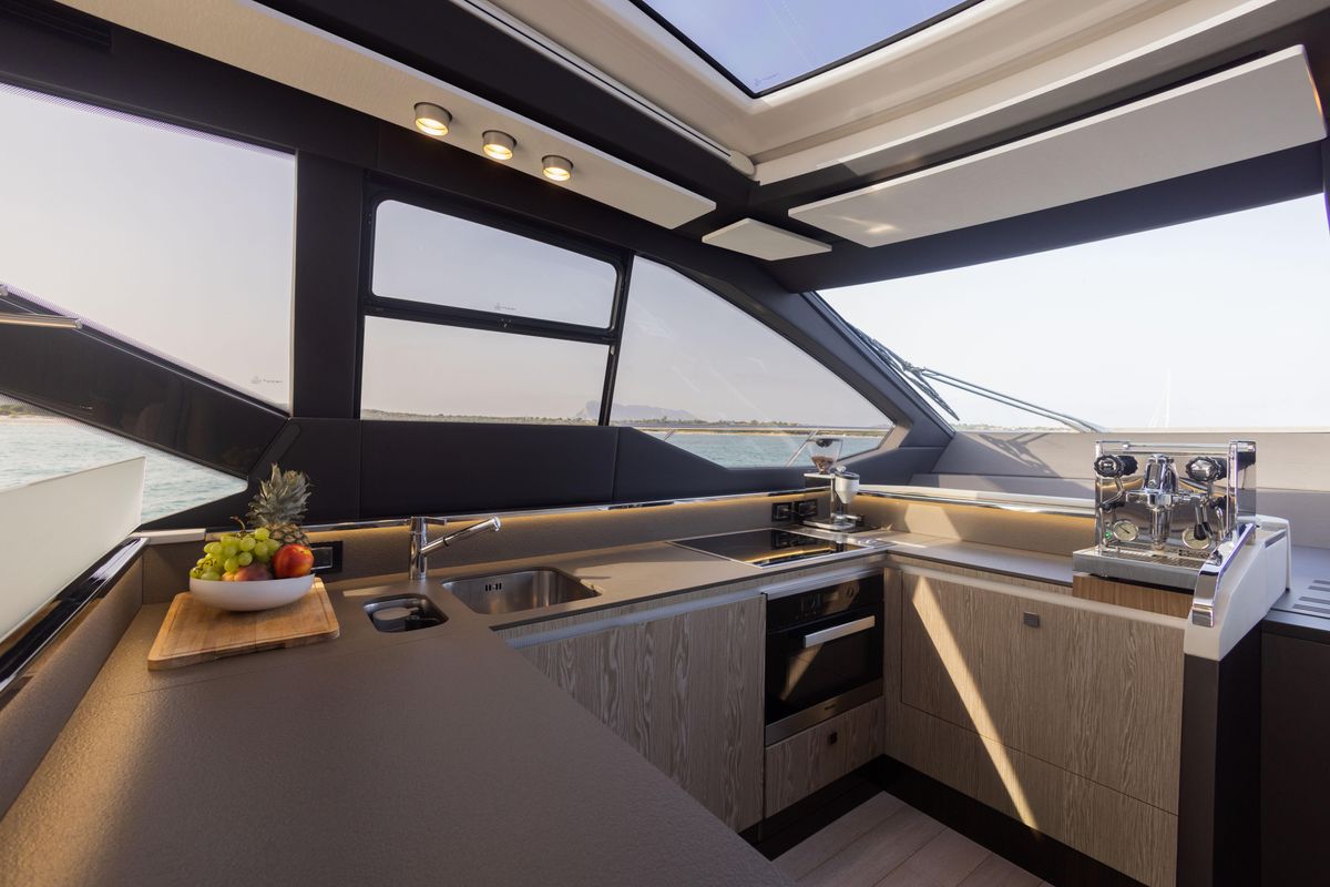 2018 Azimut 71 