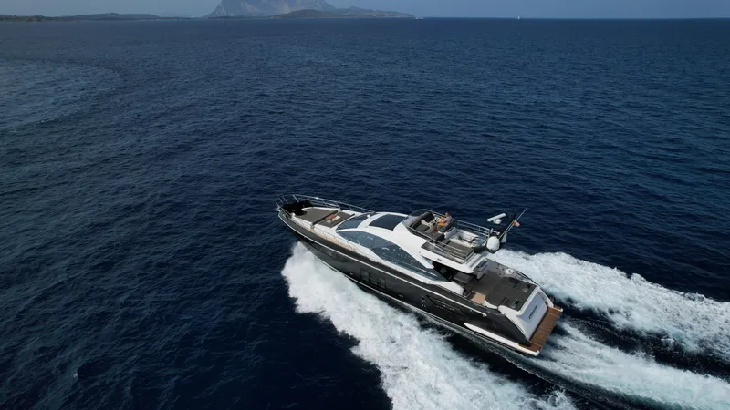  Yacht Photos Pics Azimut S7 2018 yacht cruising on open sea, aerial view.