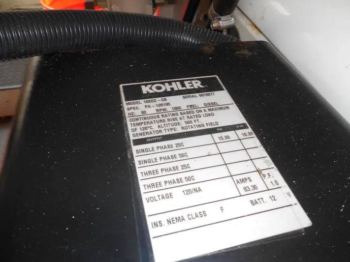 Lucky Yacht Photos Pics 