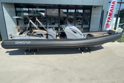 2025 Grand G850HGLF Black INOX Carbon