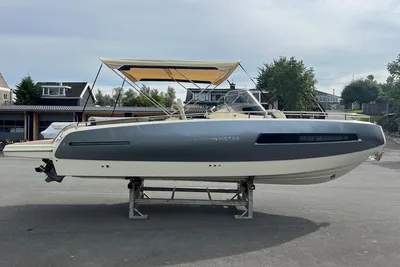 2023 Invictus Yachts Sportboot