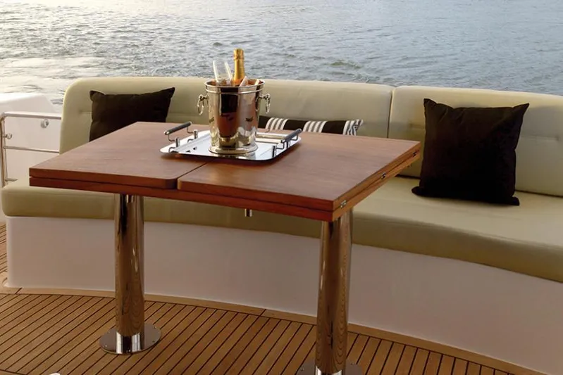  Yacht Photos Pics Manufacturer Provided Image