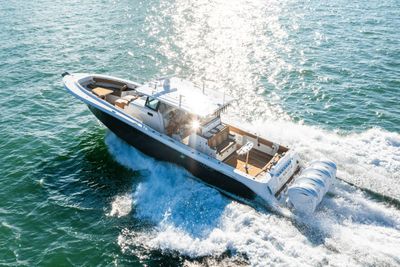 Yacht