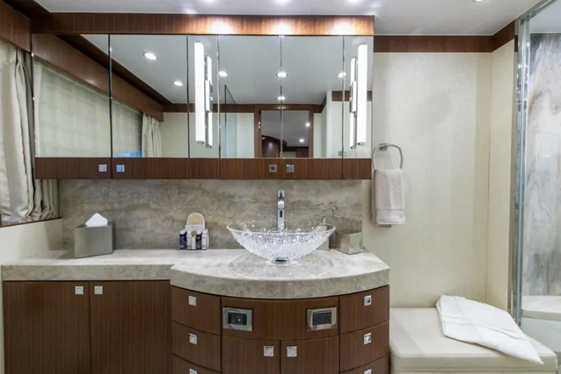 Congvoyage Yacht Photos Pics Luxurious bathroom in a 2020 Hargrave G120 yacht with modern fixtures and elegant design.